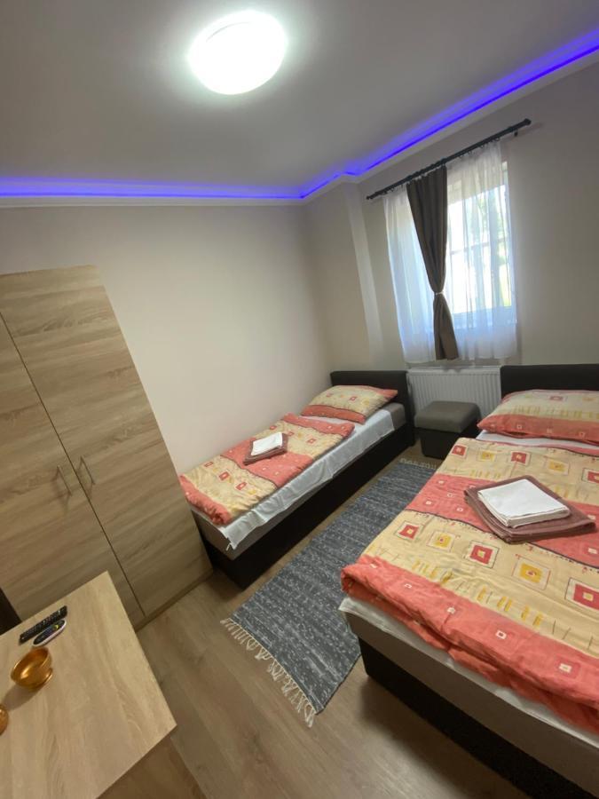 Aba-Boebe Vendeghaz Apartment Zalaszentivan ภายนอก รูปภาพ