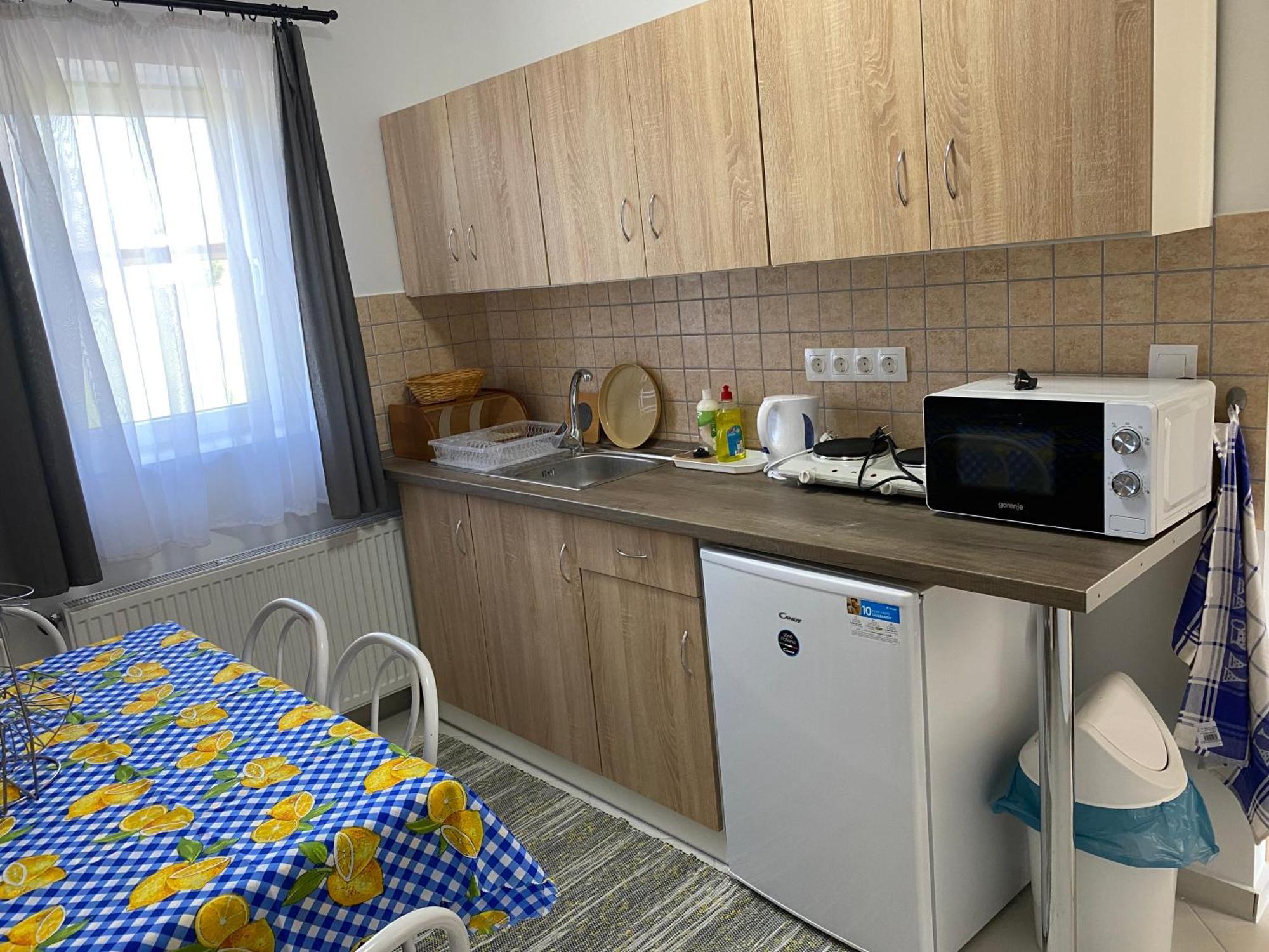 Aba-Boebe Vendeghaz Apartment Zalaszentivan ภายนอก รูปภาพ
